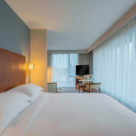 Hotel Hyatt Centric The Liberties 4*