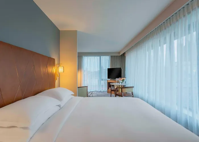 Hotel Hyatt Centric The Liberties 4*